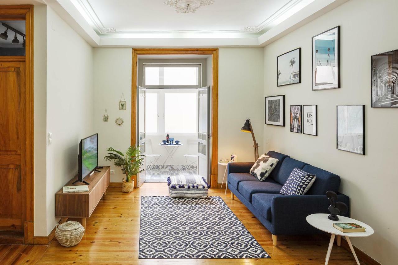 Alma De Santos Apartment Lisbon Bagian luar foto