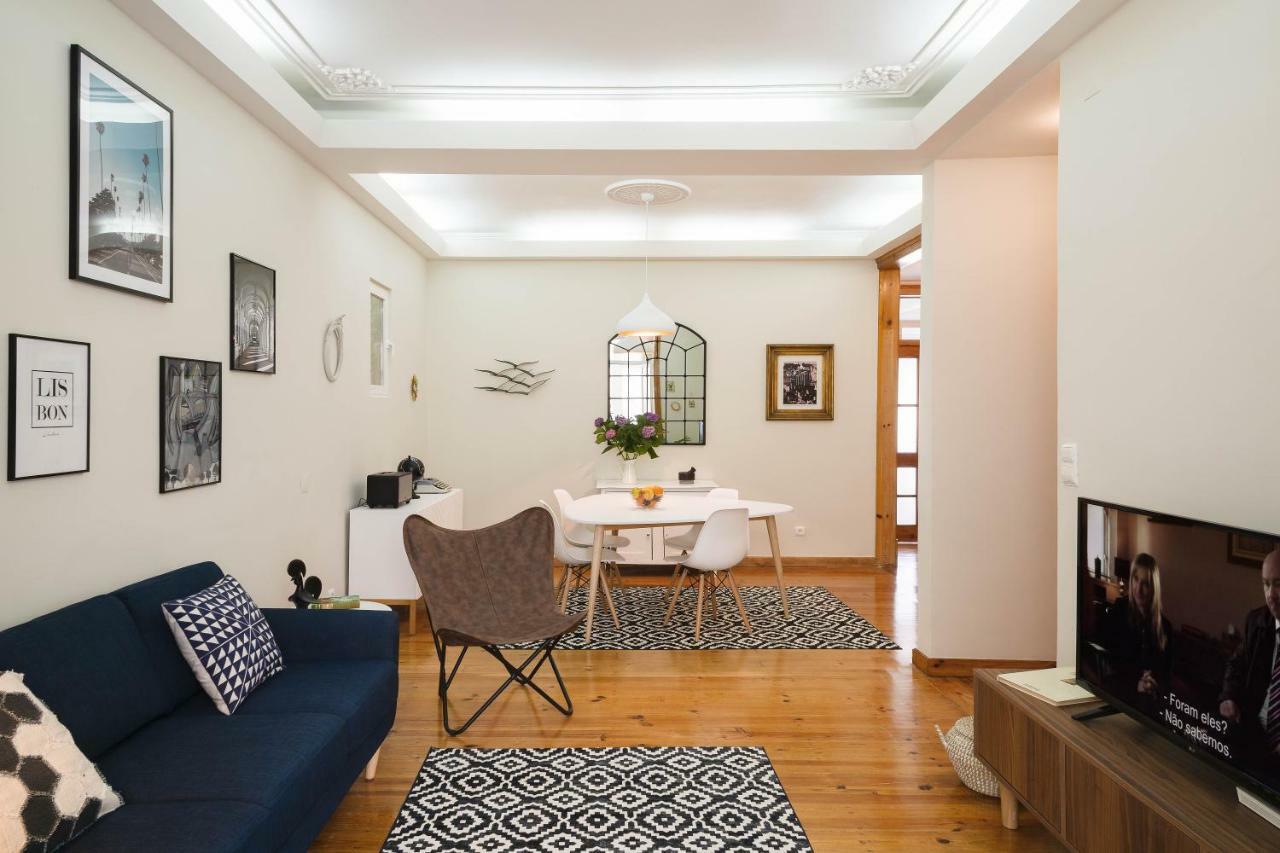 Alma De Santos Apartment Lisbon Bagian luar foto