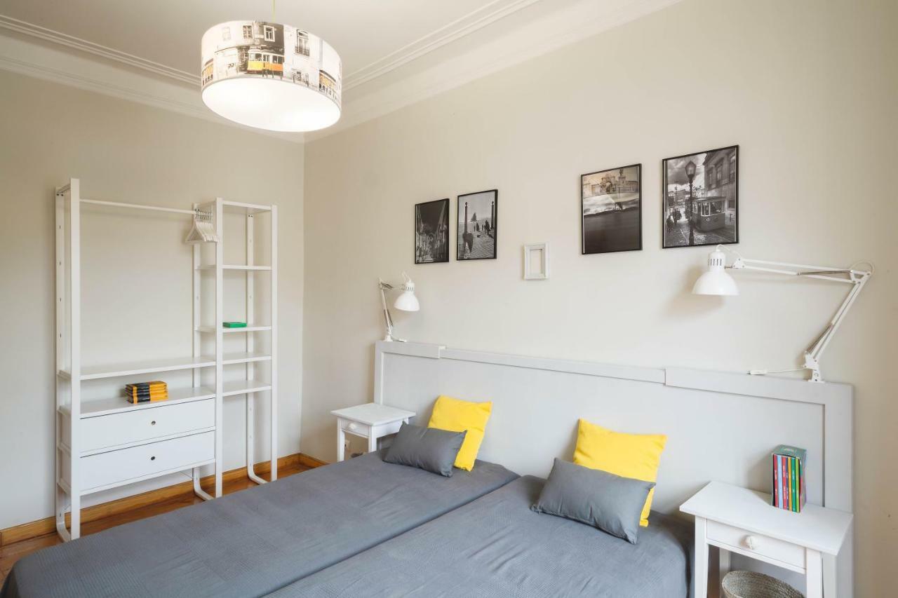 Alma De Santos Apartment Lisbon Bagian luar foto